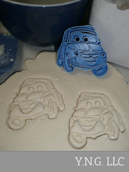 Luigi Car Lightning McQueen Cars Cartoon Cookie Cutter USA PR3378