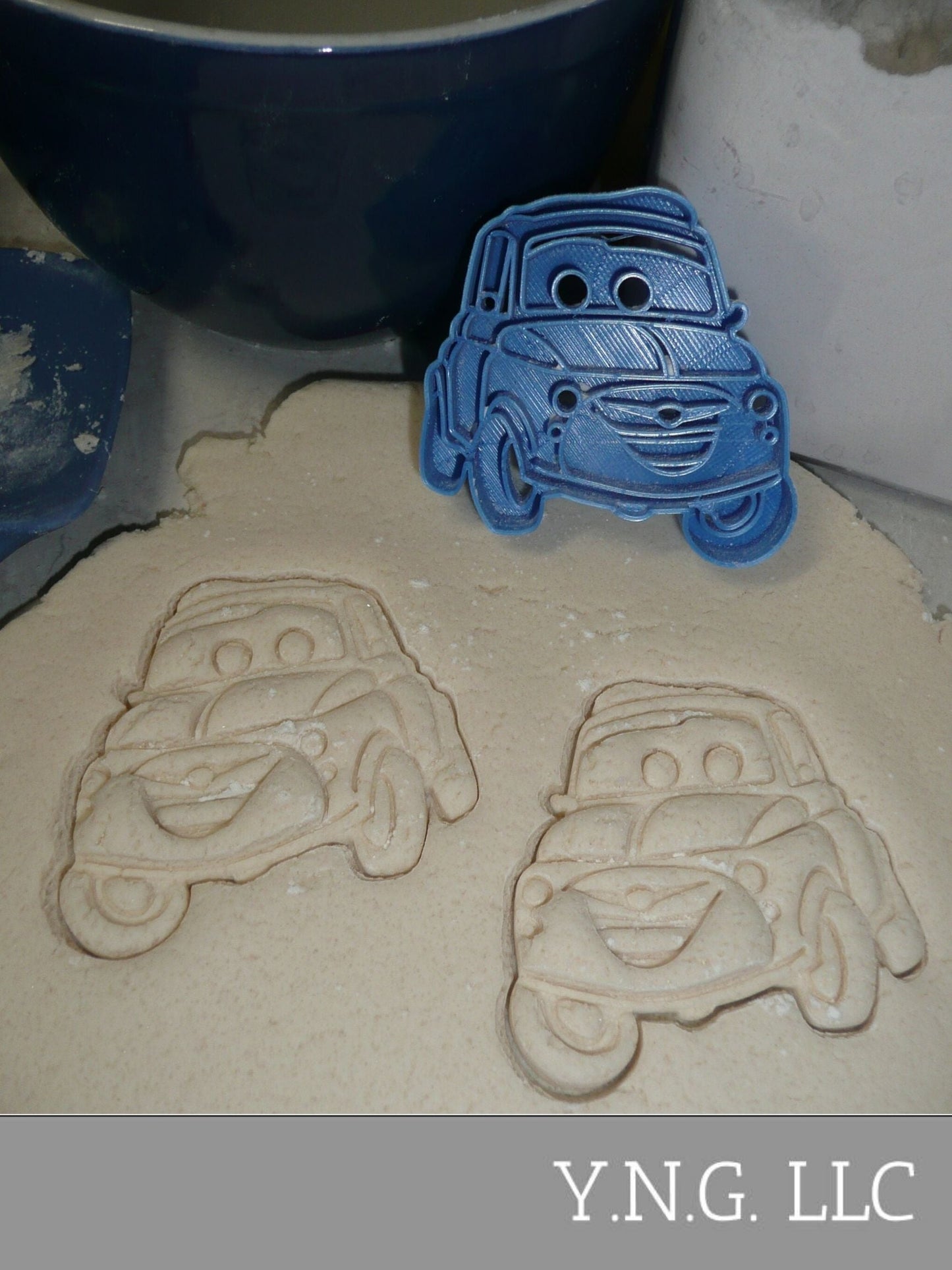 Luigi Car Lightning McQueen Cars Cartoon Cookie Cutter USA PR3378