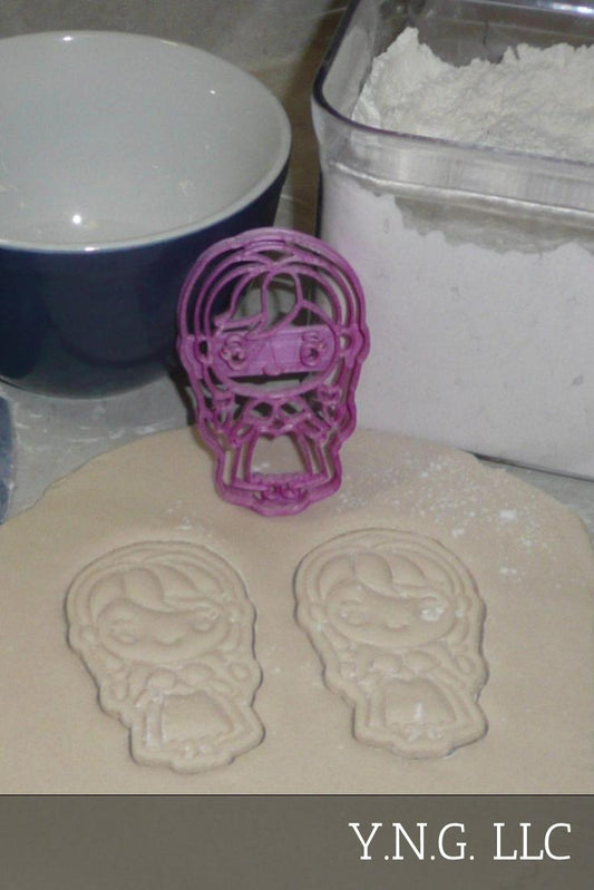 Anna Princess Sister Elsa Frozen Movie Cookie Cutter Made In USA PR2648