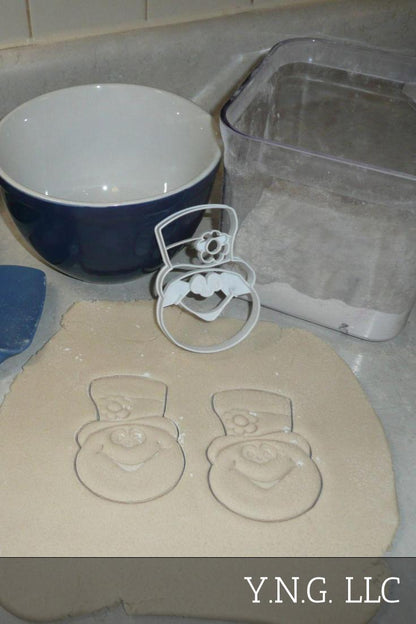 Frosty Snowman Face Head Movie TV Christmas Cookie Cutter Made In USA PR2901
