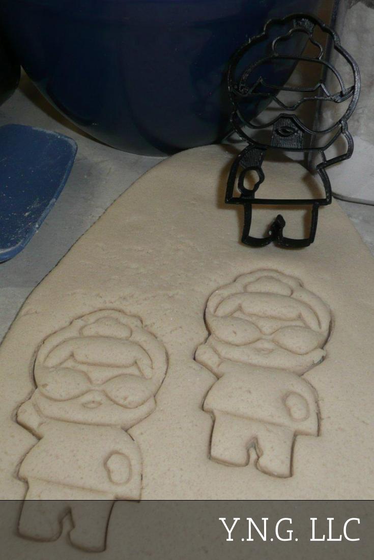 It Baby Dress Tiara Sunglasses Surprise Doll Cookie Cutter Made In USA PR2513