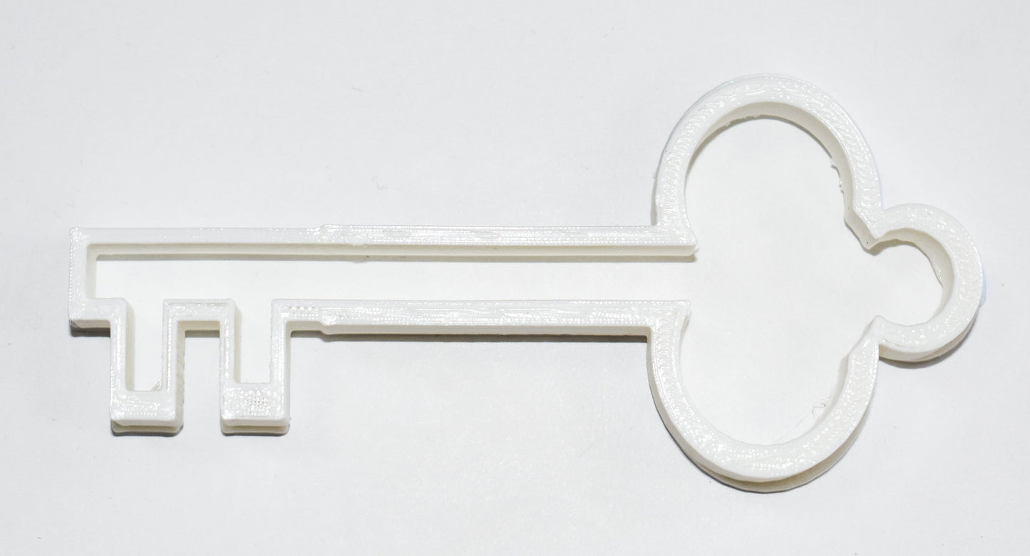 Antique Old Victorian Skeleton Key Cookie Cutter Made In USA PR475