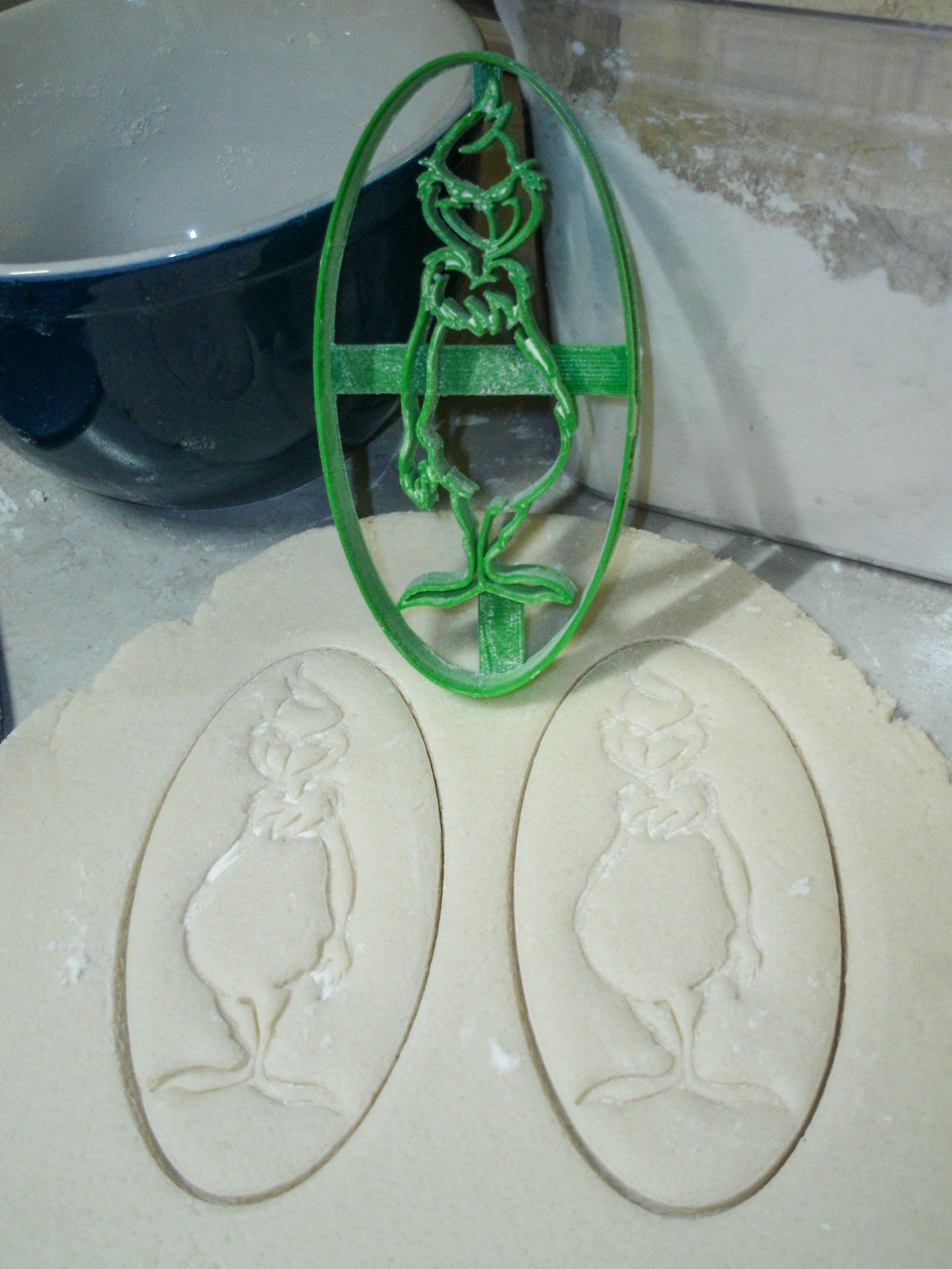 Grinch Full Body Dr Seuss Cartoon Christmas Cookie Cutter Made In USA PR681