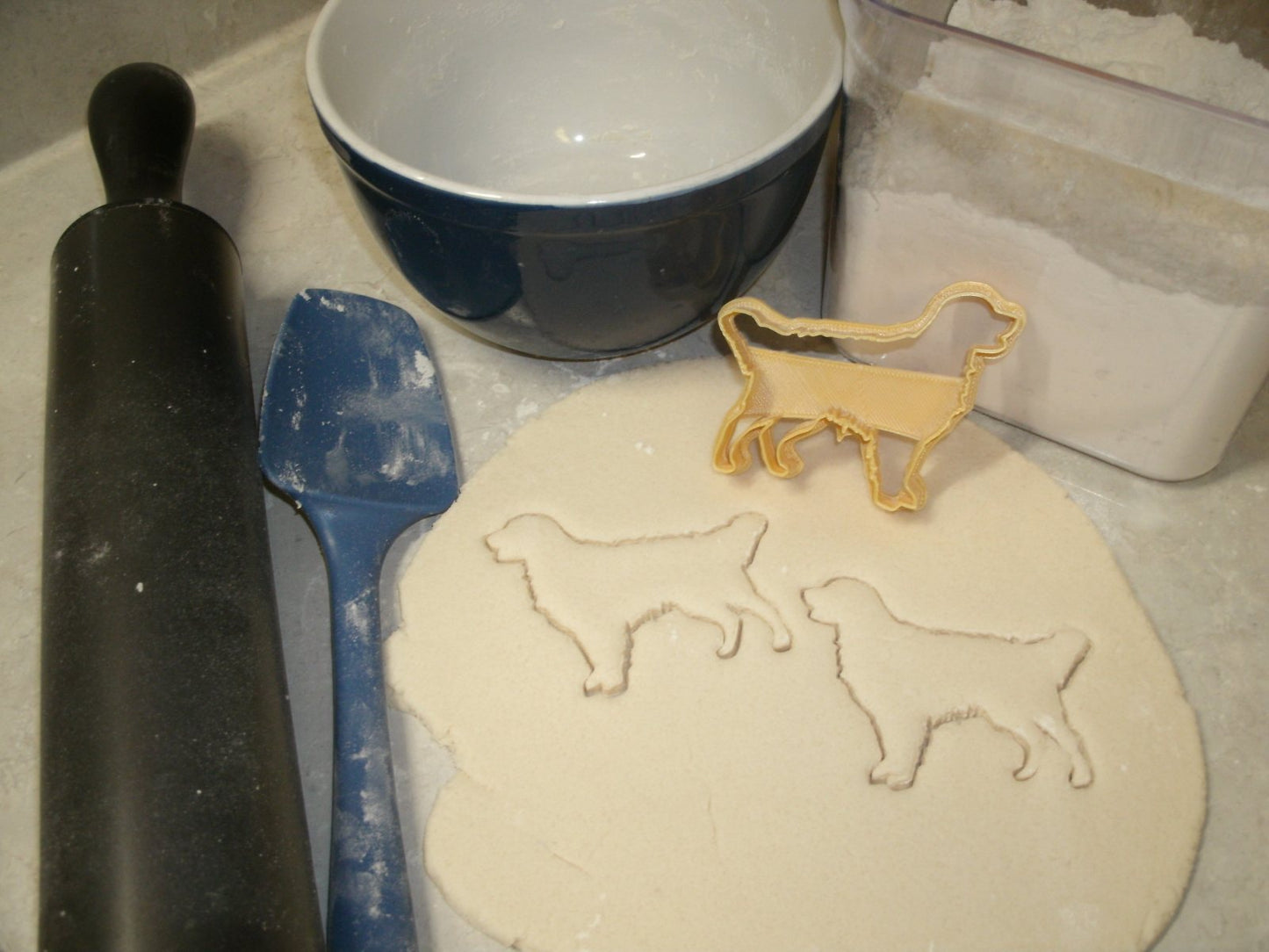 Golden Retriever Full Body Dog Outline Cookie Cutter Made In USA PR626