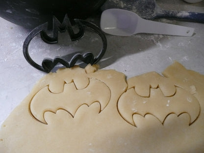 Batman Bat Shape Stencil And Cookie Cutter Set Made In USA Made LSC466