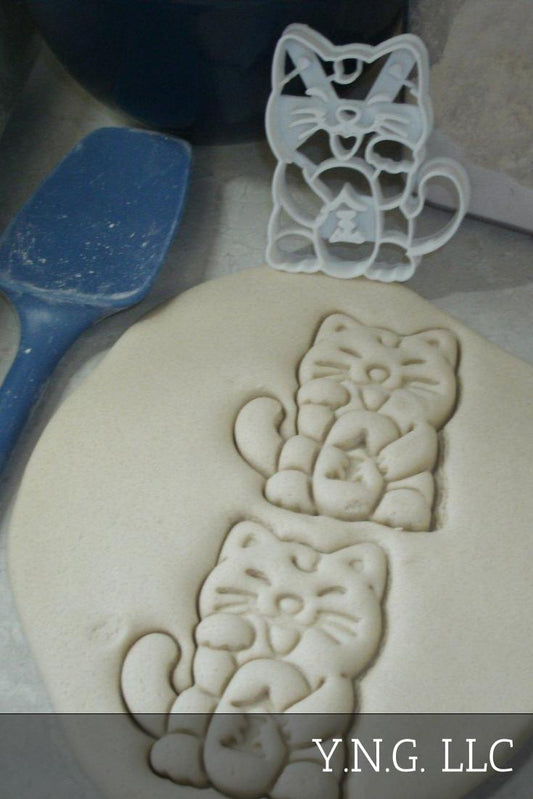 Japanese Maneki Neko Lucky Cat Paw Good Luck Cookie Cutter Made In USA PR2327