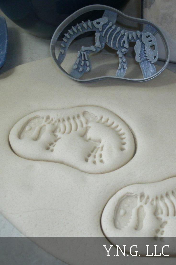 T Rex Detailed Fossil Skeleton Dinosaur Bones Cookie Cutter Made In USA PR2396
