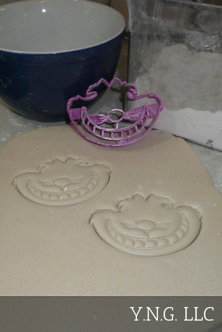 Cheshire Cat Alice Adventures In Wonderland Cookie Cutter Made In USA PR2345