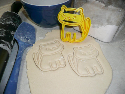 Japanese Maneki Neko Cat Lucky Fortune Cookie Cutter Made In USA PR547