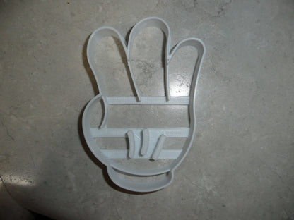 Mickey Mouse Glove Number 3 Third Birthday Cookie Cutter Made In USA PR2878