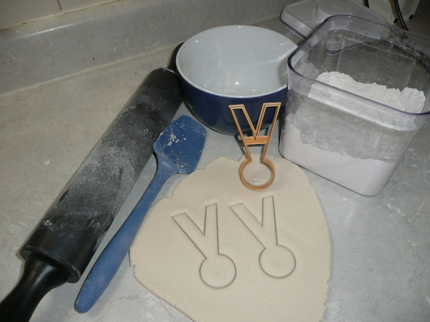 Runner Medal Run Award Marathon 5k 10k Athlete Cookie Cutter Made In USA PR2893