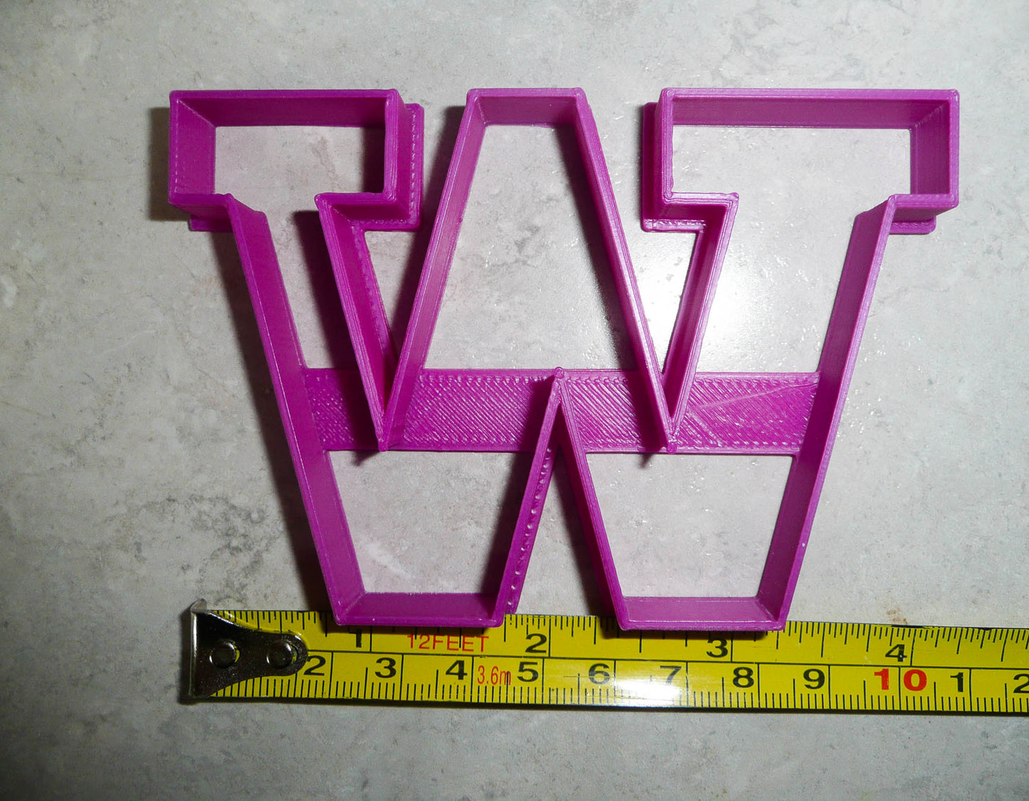 University of Washington Huskies W Letter Cookie Cutter Made In USA PR3015