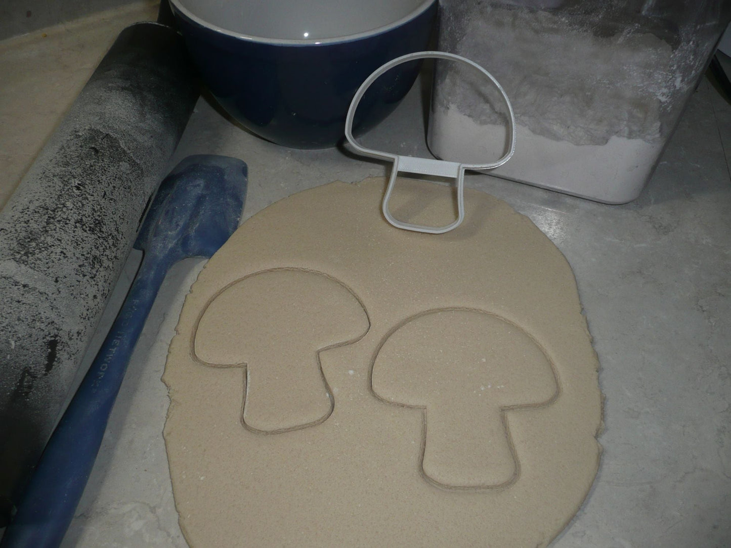 Mushroom Outline Toadstool Fungus Cookie Cutter Made In USA PR2142