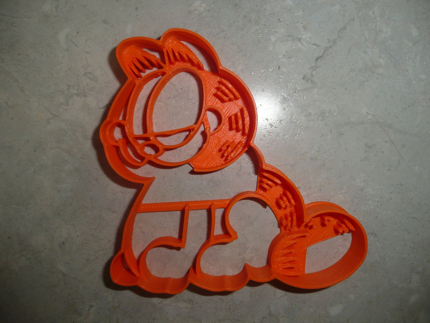 6x Garfield Sitting Up Fondant Cutter Cupcake Topper 1.75 IN USA FD4040