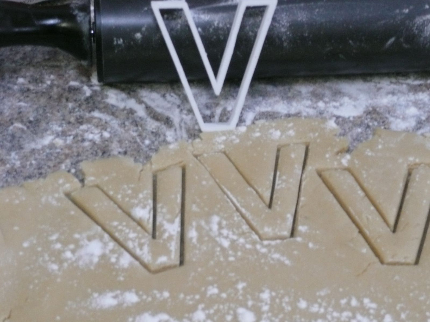 Letter V Initial Alphabet Letters Cookie Cutter Baking Tool USA PR107V