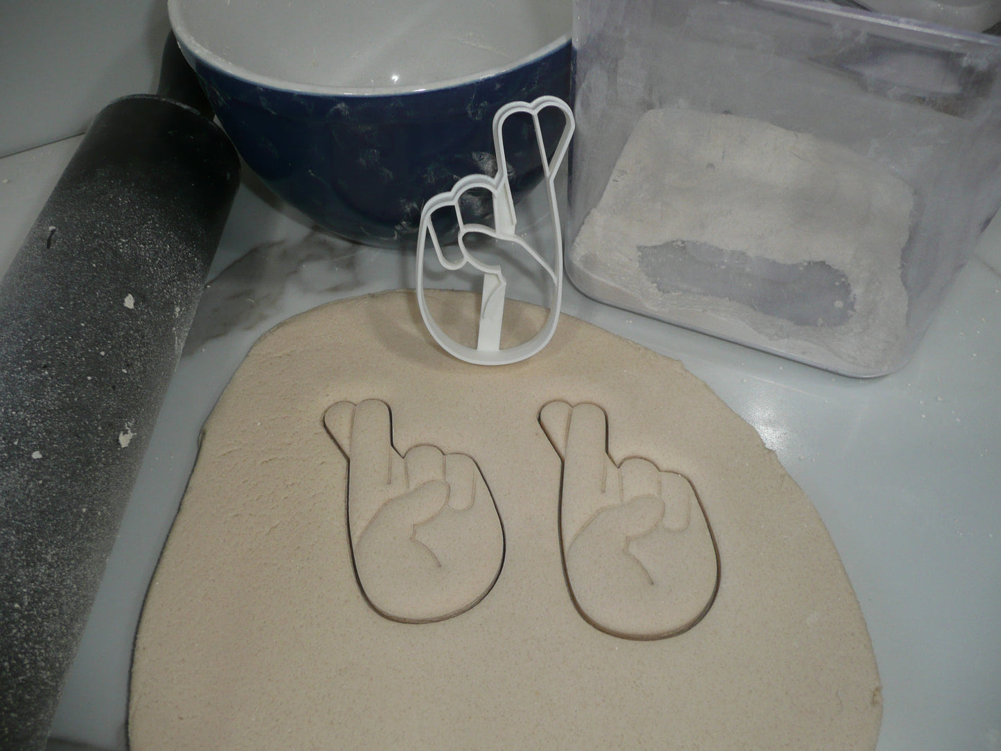 Hand Gestures Peace Shaka Set Of 4 Cookie Cutters Made In USA PR1948