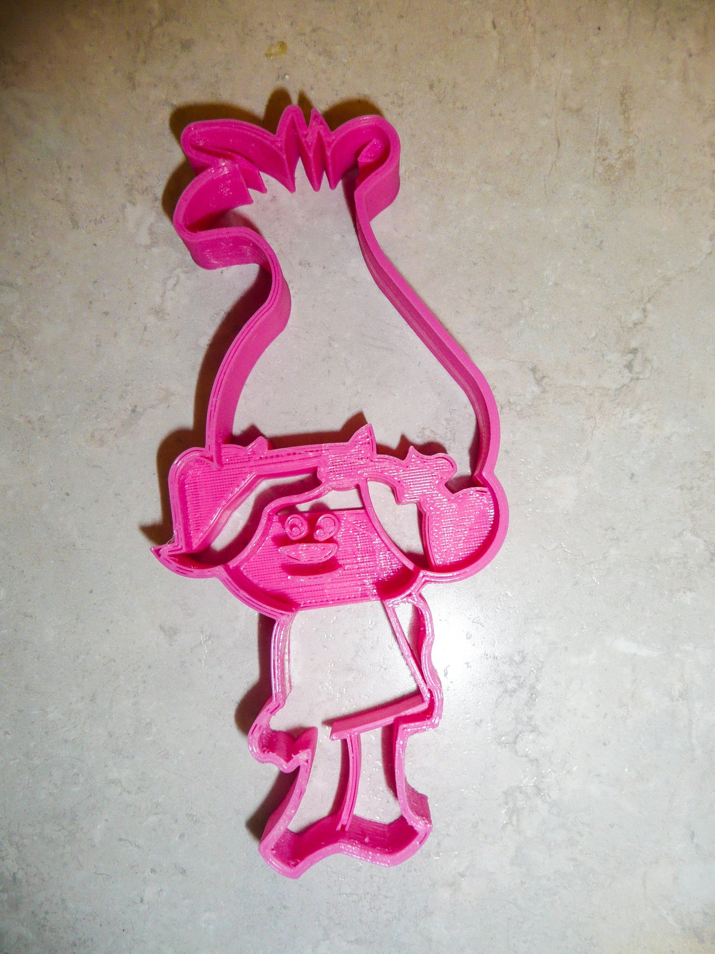 6x Poppy Trolls Fondant Cutter Cupcake Topper 1.75 IN USA FD2001