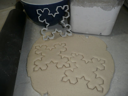 Snowflake Outline Koch Shape Winter Season Cookie Cutter Made In USA PR2202