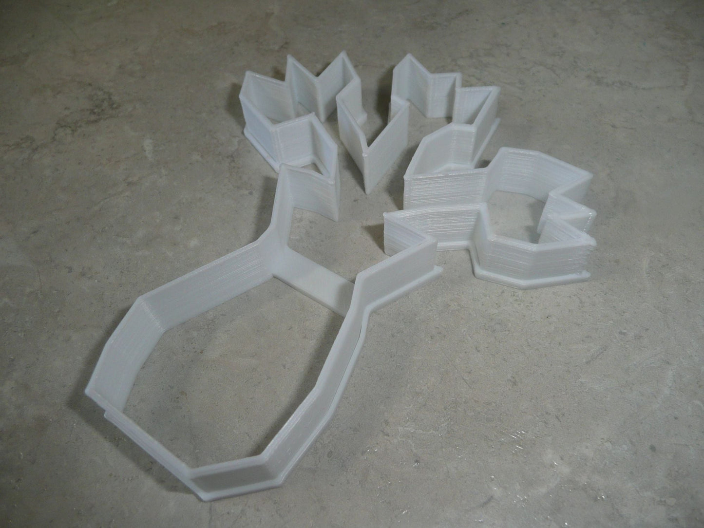 6x Flowers In Vase Fondant Cutter Cupcake Topper 1.75 IN USA FD254