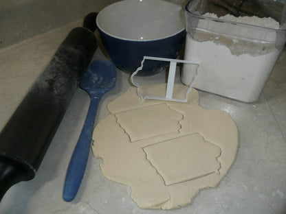 State of Iowa Outline Hawkeye Farmland Cookie Cutter Made In USA PR2715