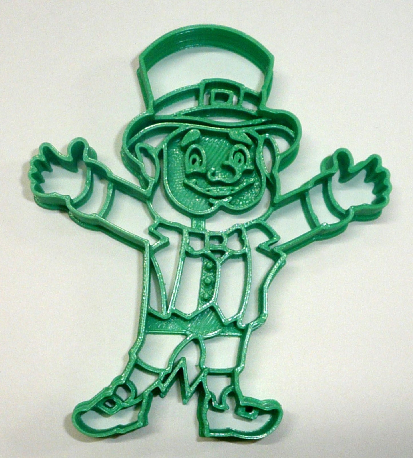 6x Leprechaun 4 Smiling Fondant Cutter Cupcake Topper 1.75 IN USA FD4179