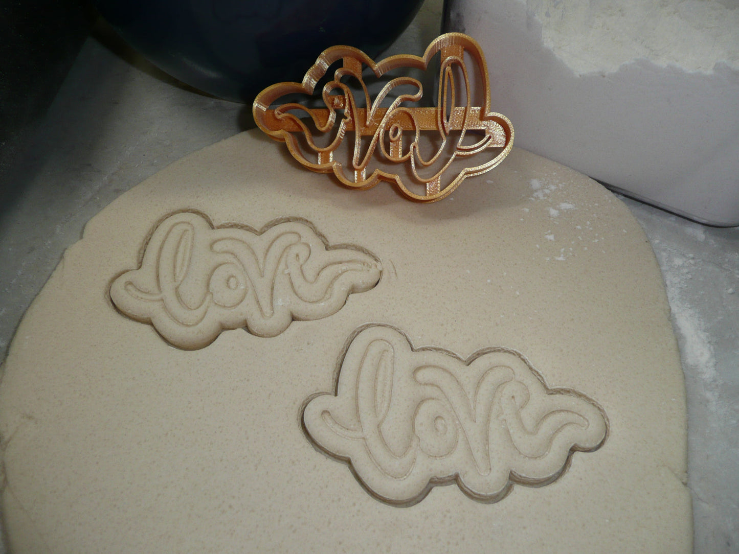 Love Word Cursive Letters Detailed Cookie Cutter Made In USA PR5057