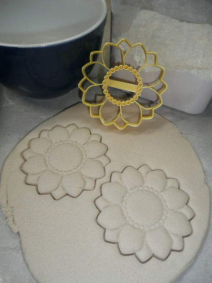 Sunflower Large Size Detailed Flower Cookie Cutter Made In USA PR5058