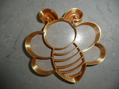 Bee Bumblebee Front Facing Detailed Cookie Cutter Made In USA PR5061