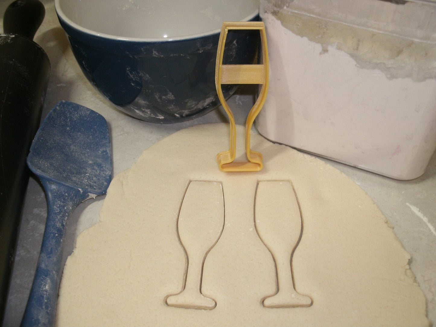Champagne Sparkling Wine Cocktail Toasting Glass Cookie Cutter Made In USA PR560