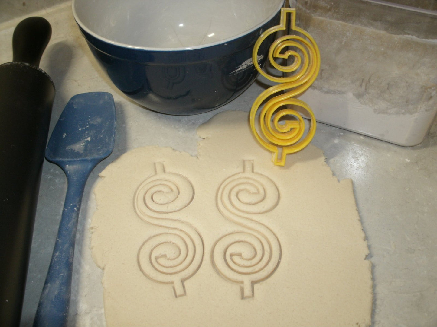 Price is Right Dollar Sign TV Game Show Cookie Cutter Made In USA PR691
