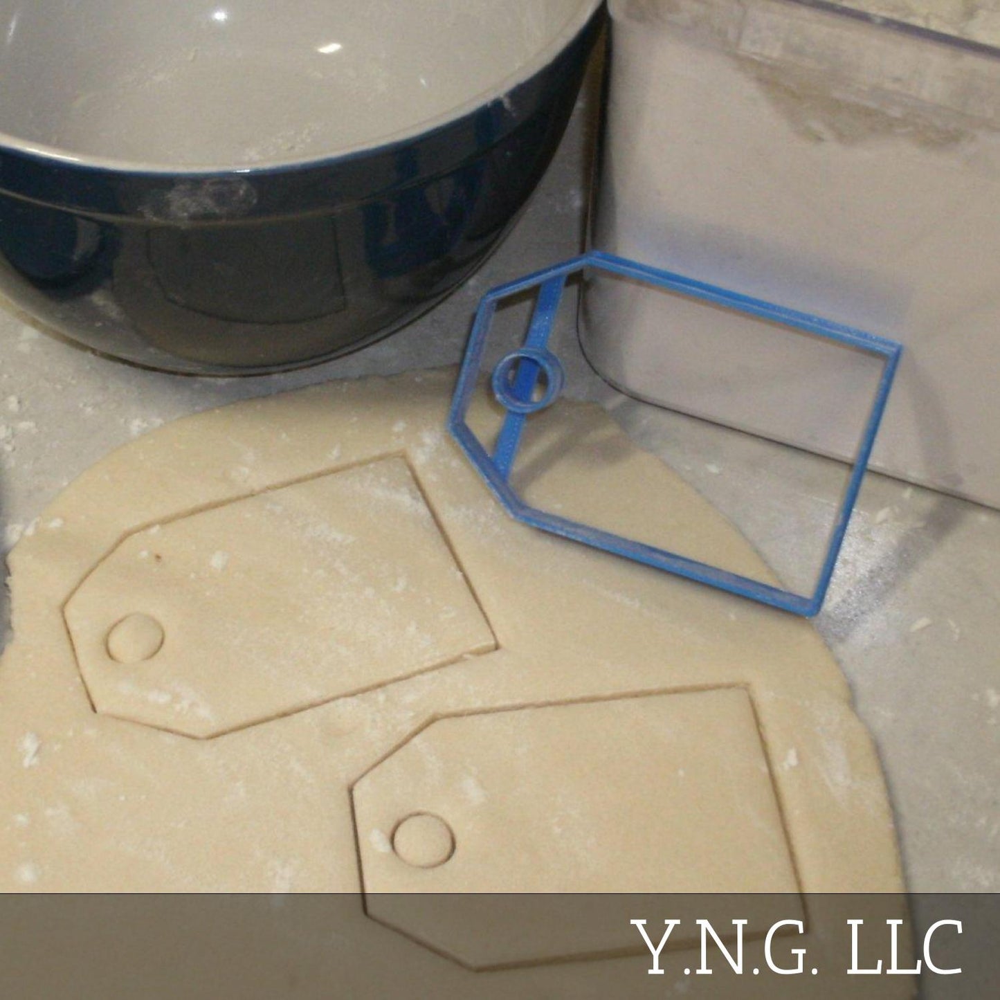 Hanging Gift Price Luggage Tag Shape Cookie Cutter Made In USA PR711