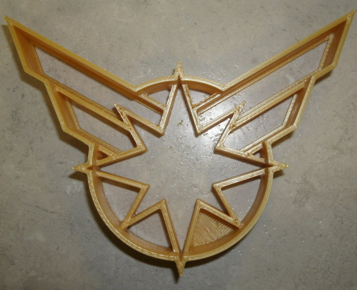 6x Captain Marvel Fondant Cutter Cupcake Topper 1.75 IN USA FD846