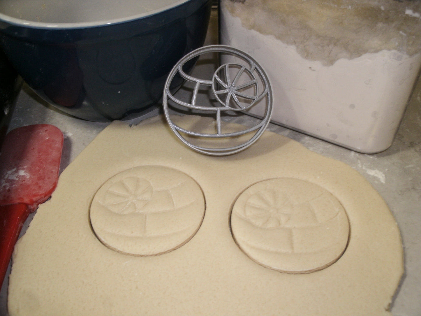 Death Star Space Station Empire Star Wars Movie Cookie Cutter Made In USA PR888