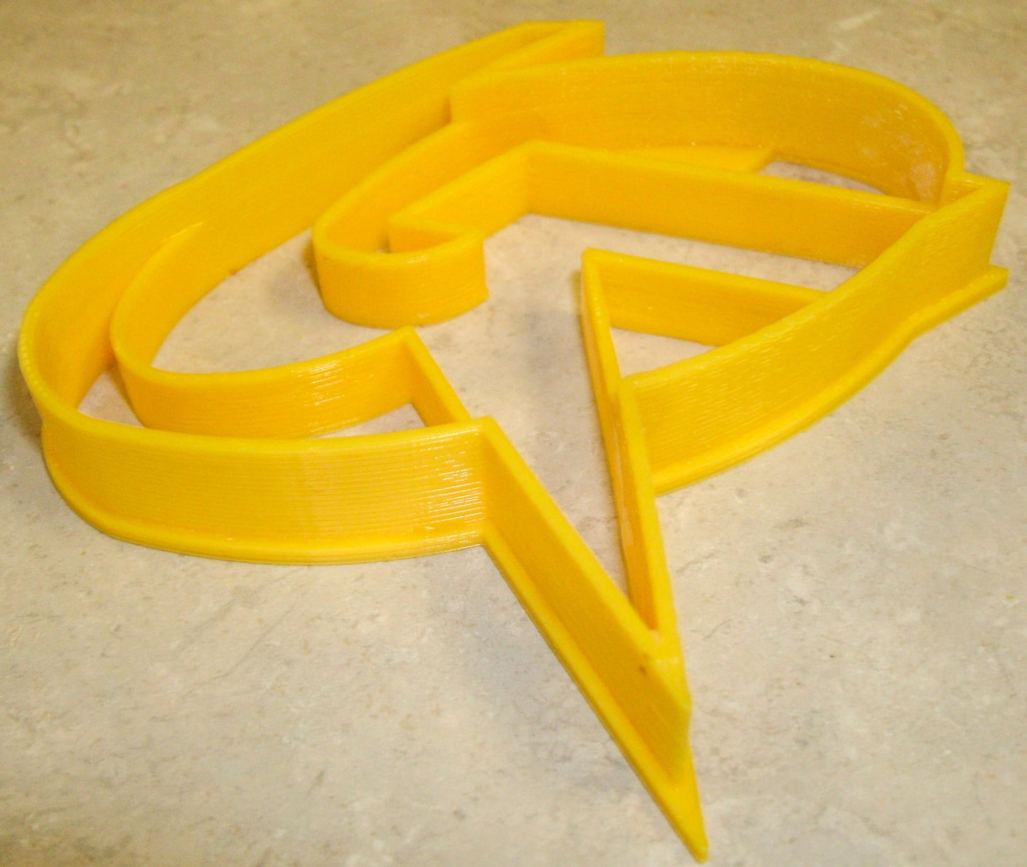 Robin R Superhero Symbol Batman Sidekick Cookie Cutter Made in USA PR903