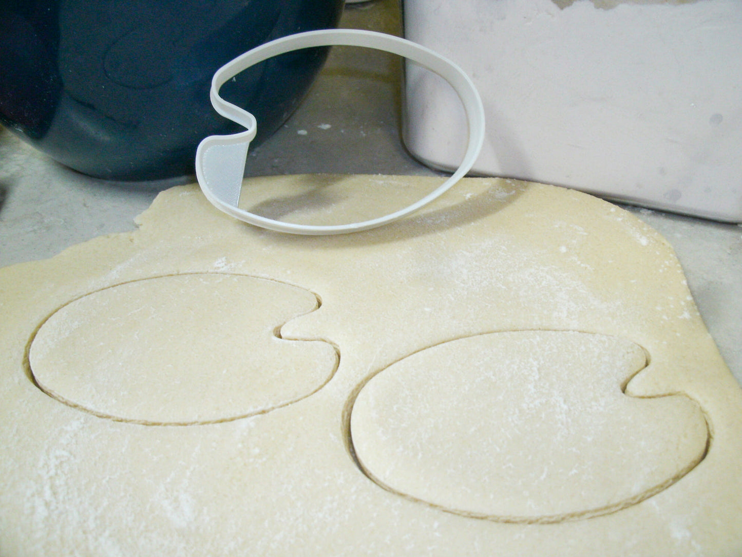 Artist Paint Palette Art Tool Supplies Cookie Cutter Made In USA PR905