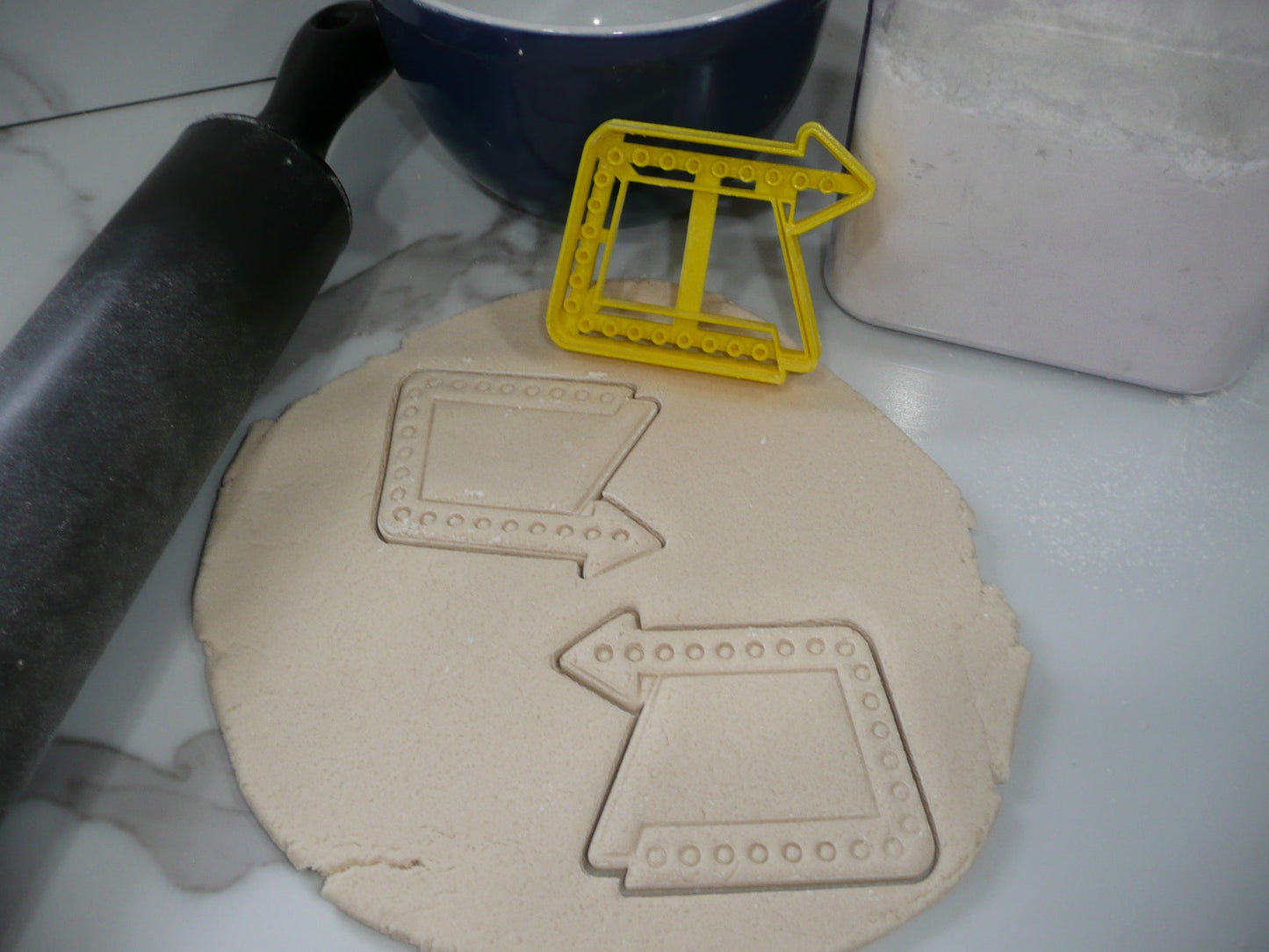 1950s Sock Hop Diner Retro Theme Set Of 10 Cookie Cutters Made In USA PR9052