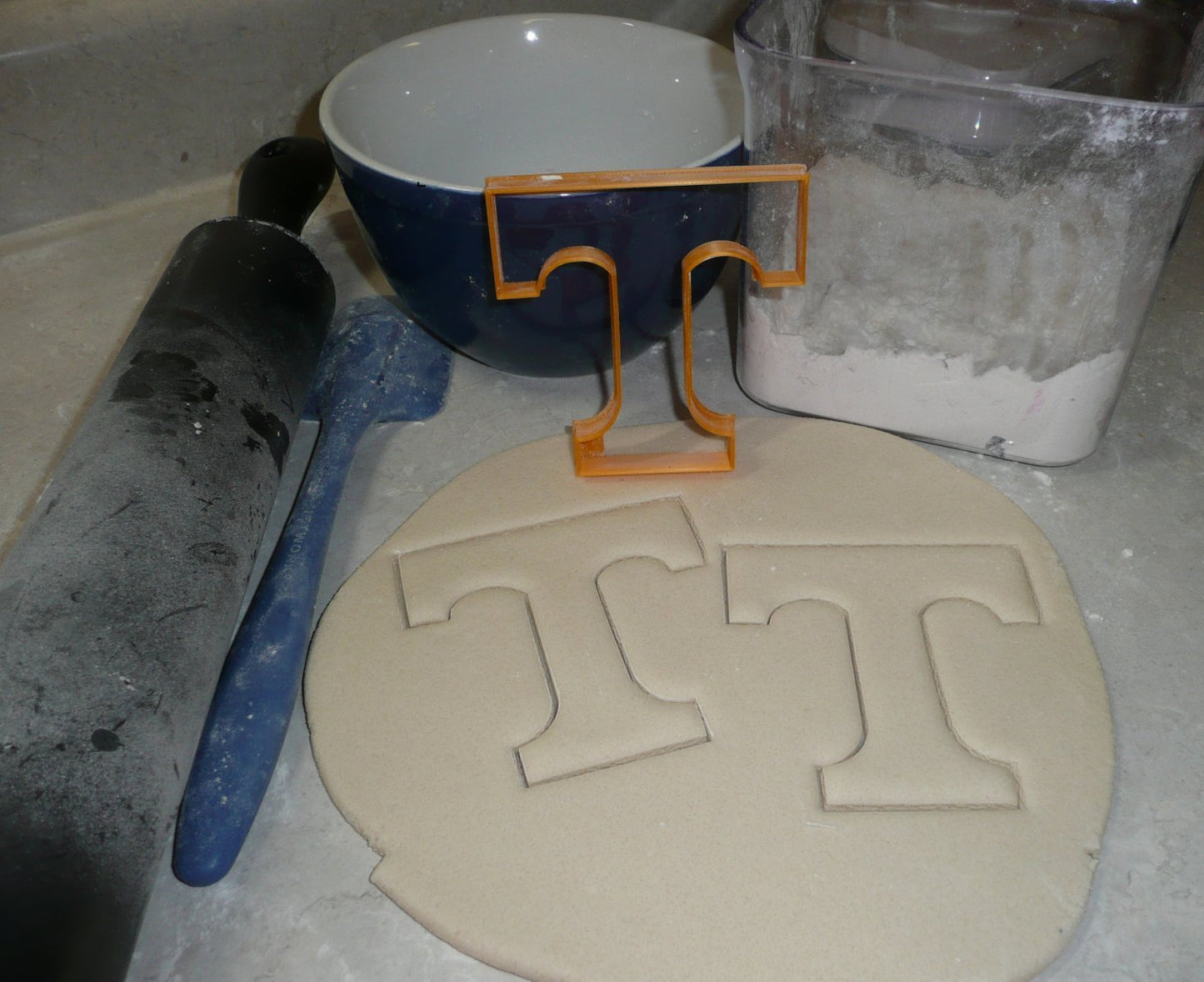 University Of Tennessee Vols T Letter Cookie Cutter Made In USA PR2351