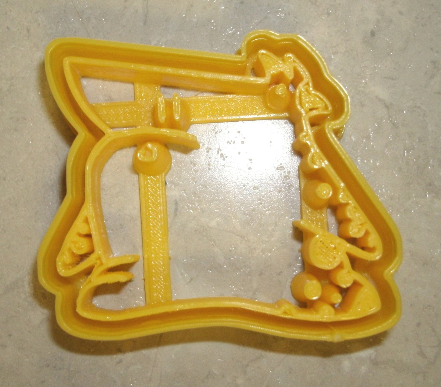 6x The Cheat Homestar Fondant Cutter Cupcake Topper 1.75 IN USA FD733