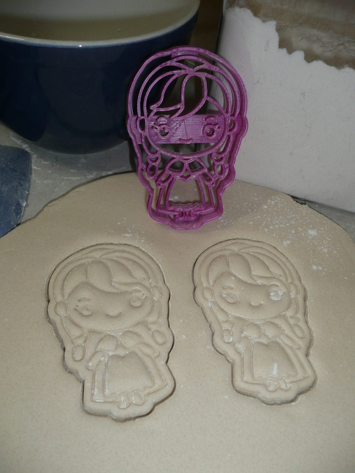 Anna Princess Sister Elsa Frozen Movie Cookie Cutter Made In USA PR2648