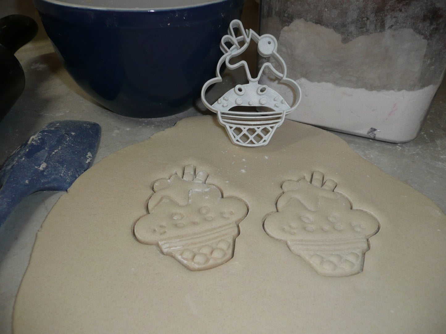 Ice Cream Sundae Cute Face Summer Treat Cookie Cutter Made In USA PR2365
