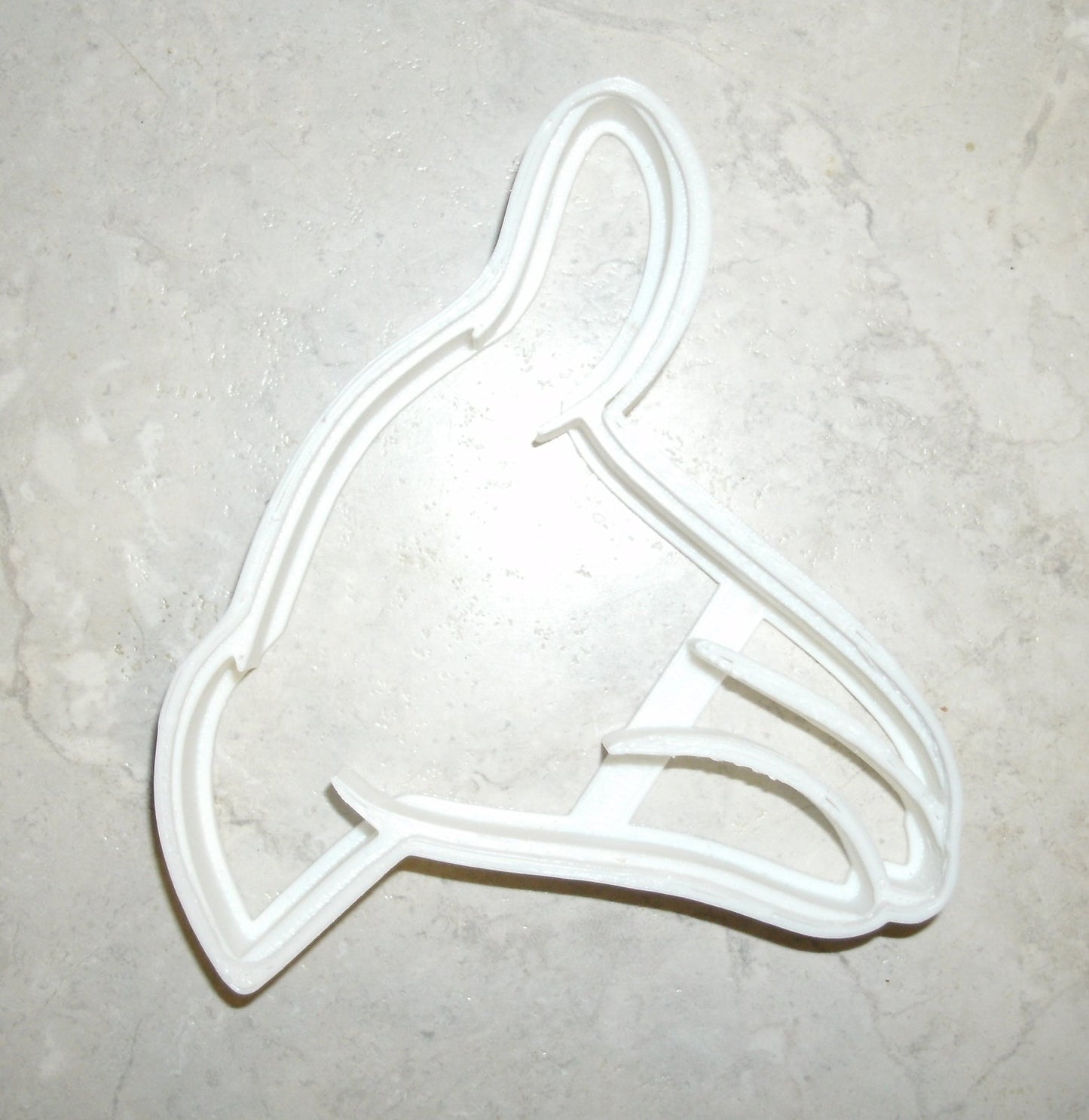 6x Donald Duck Hand Fondant Cutter Cupcake Topper 1.75 IN USA FD536