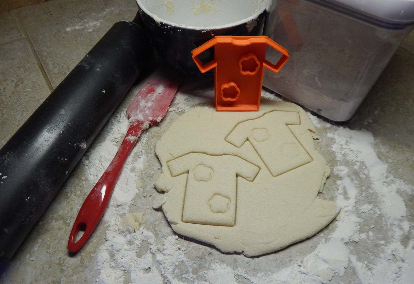 Hawaiian Shirt Colorful Print Hawaii Floral Cookie Cutter Made In USA PR2166