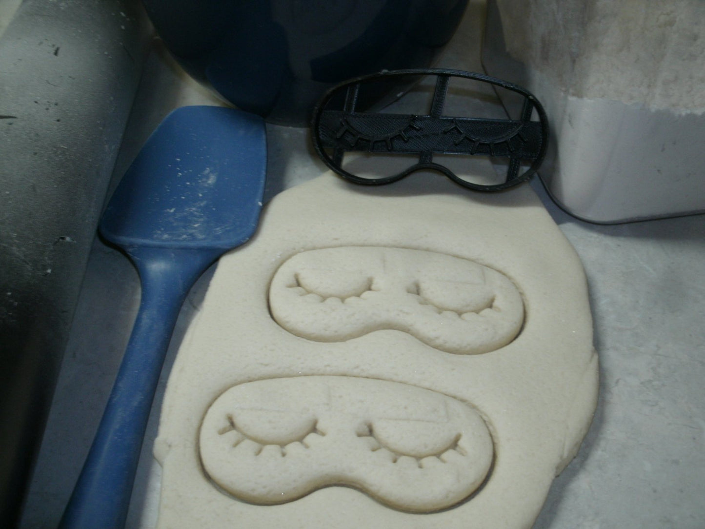 Sleep Sleeping Mask With Lashes Sweet Dreams Cookie Cutter Made In USA PR2518