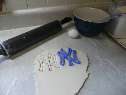 New York Yankees Baseball MLB Sports Cookie Cutter Made In USA PR497