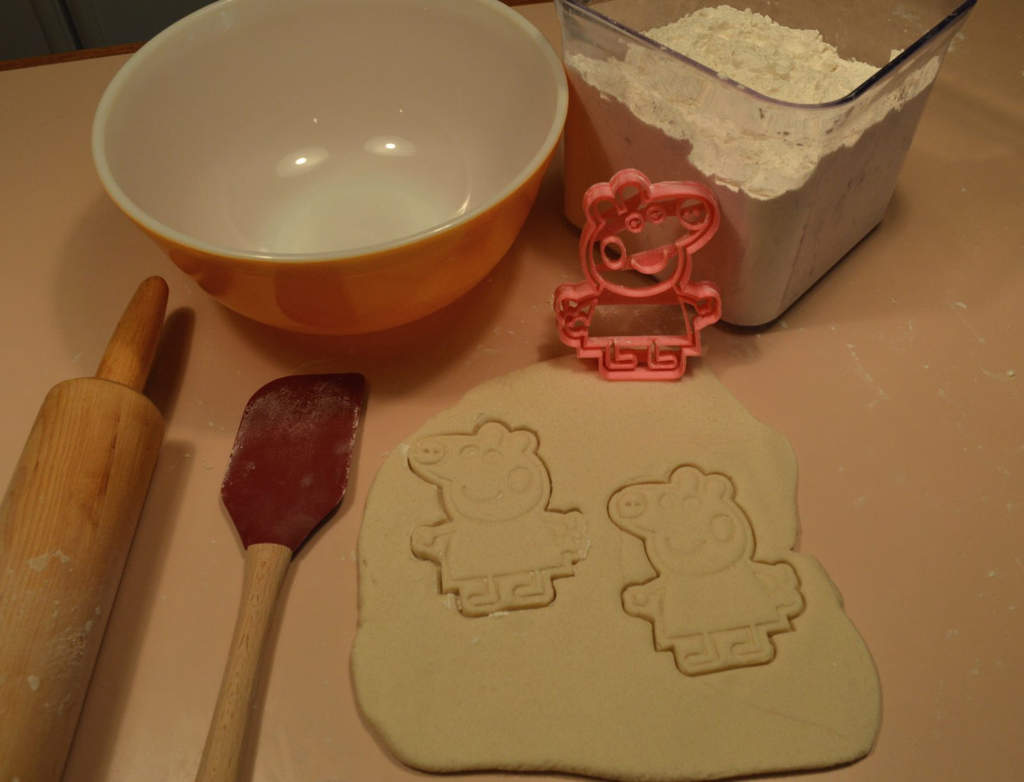 Peppa Pig Full Body Detailed Cartoon Character Cookie Cutter Made In USA PR2640