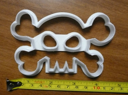 Jolly Roger Pirate Skull Crossbones Cookie Cutter Made In USA PR461