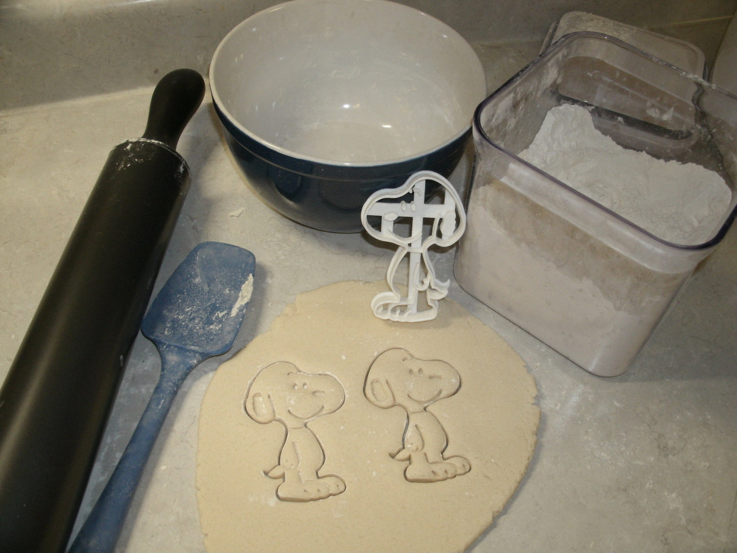 Snoopy Pet Beagle Peanuts Cartoon Character Cookie Cutter Made In USA PR615
