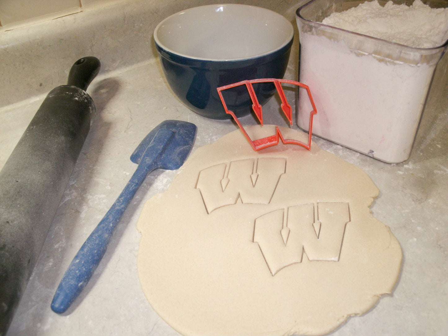 Wisconsin University Badgers W Letter Cookie Cutter Made In USA PR2215