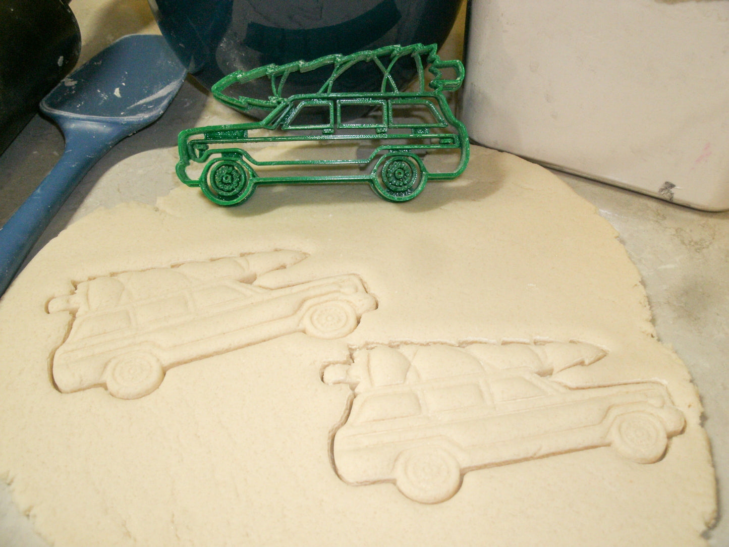 Vintage Station Wagon With Christmas Tree Cookie Cutter Made In USA PR2243