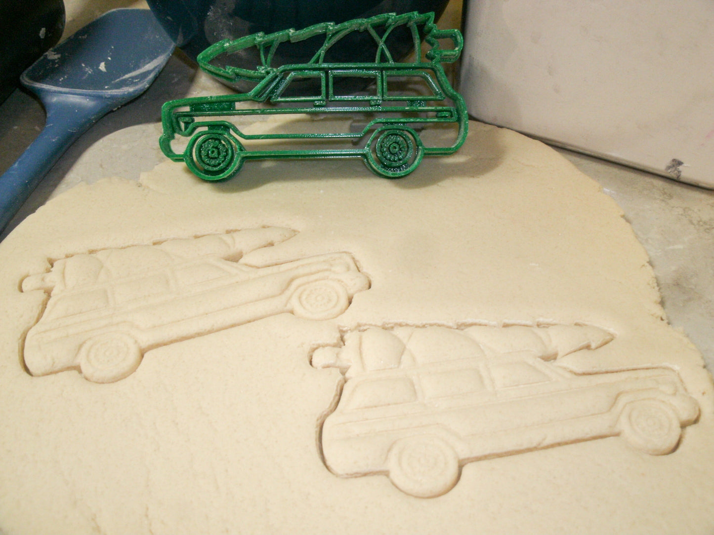 Vintage Station Wagon With Christmas Tree Cookie Cutter Made In USA PR2243